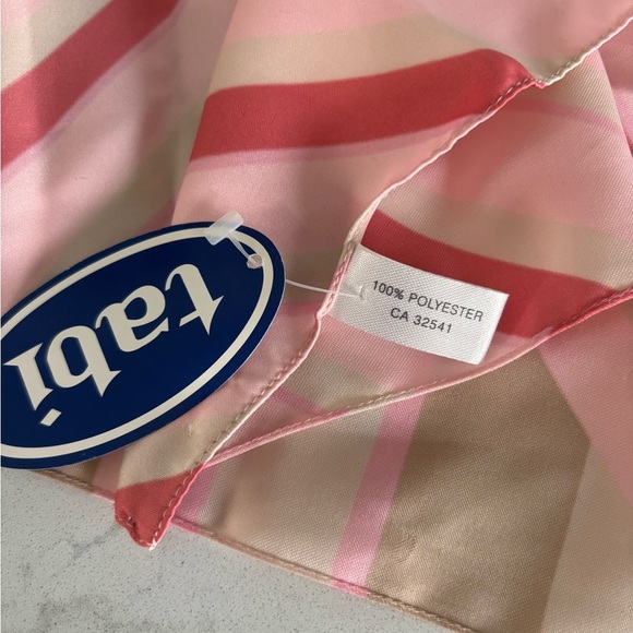 Pink Scarf - Picture 6 of 6